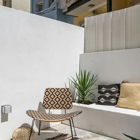 Ajuda Cozy Retreat With Patio