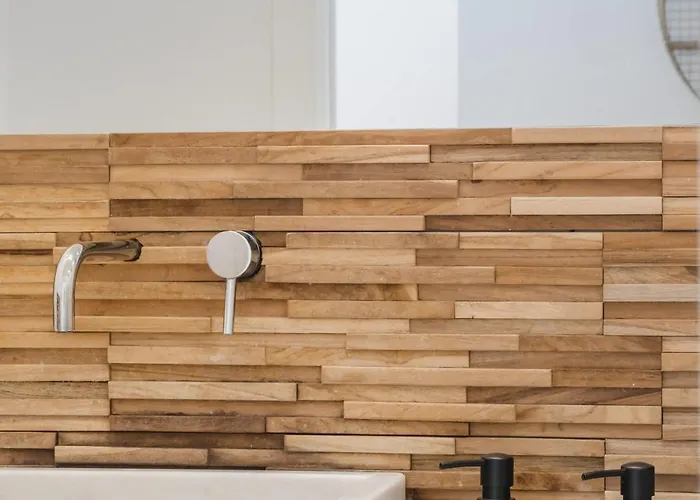 Ajuda Cozy Retreat With Patio 리스본