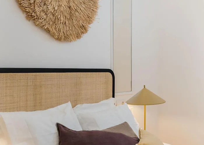 Ajuda Cozy Retreat With Patio Apartment Lissabon